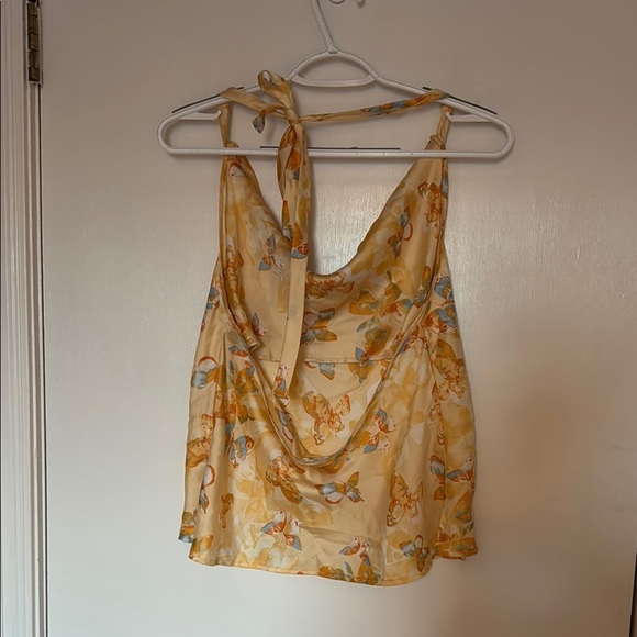 Lelia collections- Floral Halter Top - Yellow and Orange size medium - Picture 2 of 4